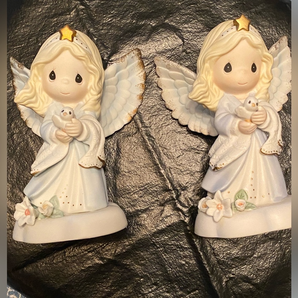 Pair of Precious Moments Inc Heaven’s Light Angels